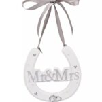 White Resin Wedding Horse Shoe Mr & Mrs